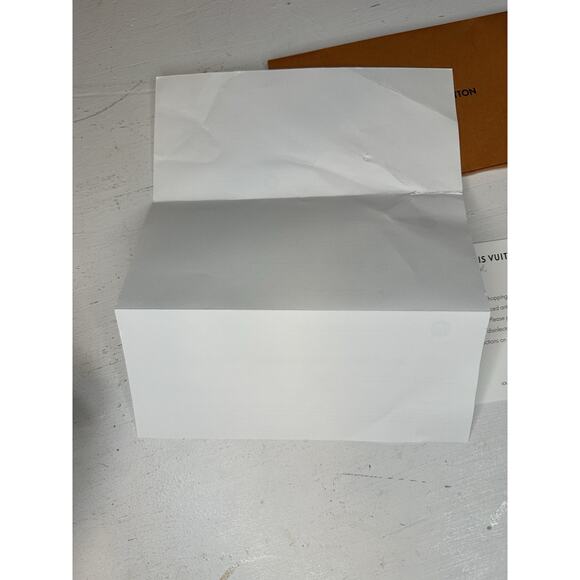 Louis Vuitton Authentic Envelope Receipt Holder 8.75 X 4.5 - Picture 7 of 11